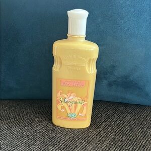 RARE Bath & Body Works Honeysuckle Body Lotion - Yellow